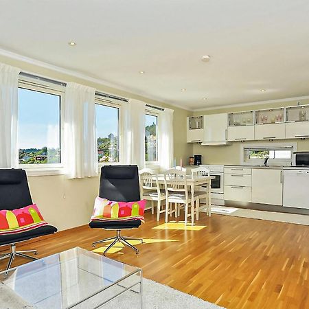Cozy Apartment In Straumsgrend With Kitchen Берген Екстериор снимка